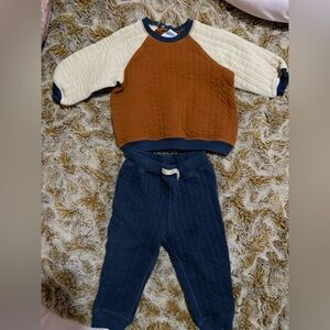 Like new H&M quilted matching set in navy blue and tan 12 months